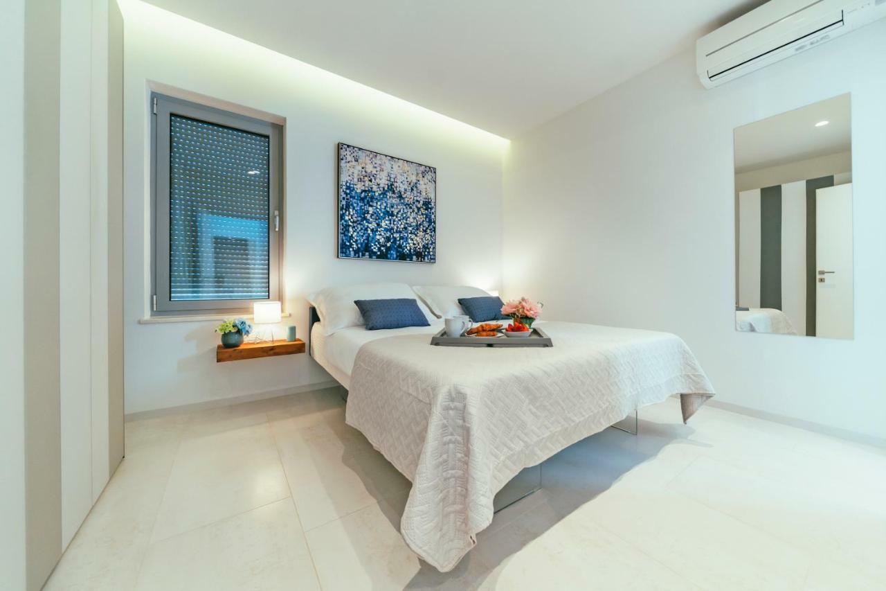 Unique Luxury Designers Apartment Right Next To The Beach Sukošan 외부 사진